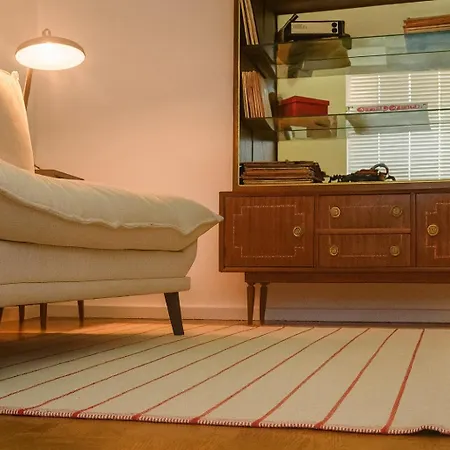 Vintage 2-bed With Music * Фундан