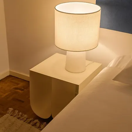 Vintage 2-bed With Music *