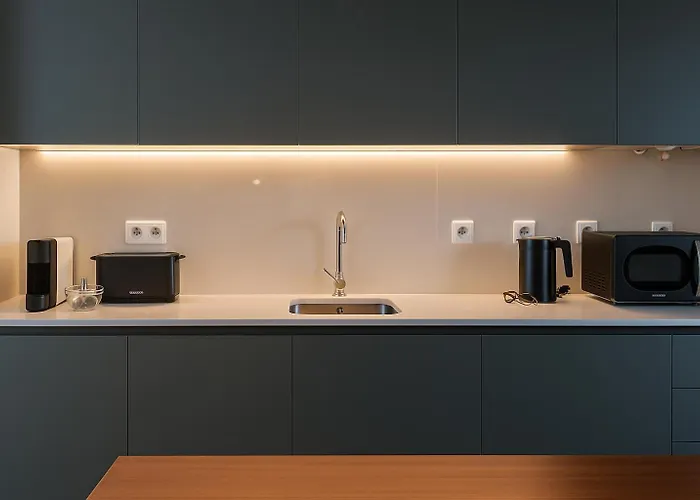 Vintage 2-bed With Music Fundão