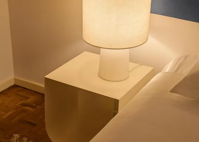 Vintage 2-bed With Music *